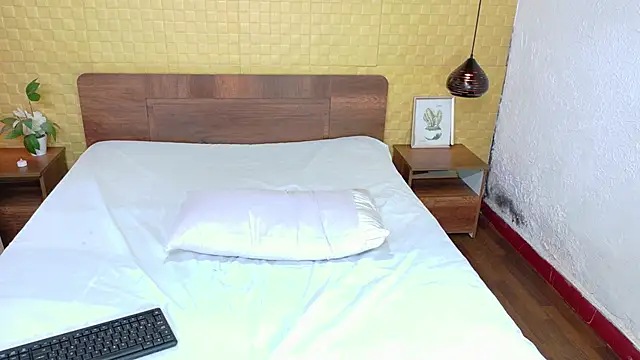 Snapshot of Mrs_booty chatting on January 10, 2025, 6:28 pm Mrs booty online show from January 10, 2025, 6:28 pm