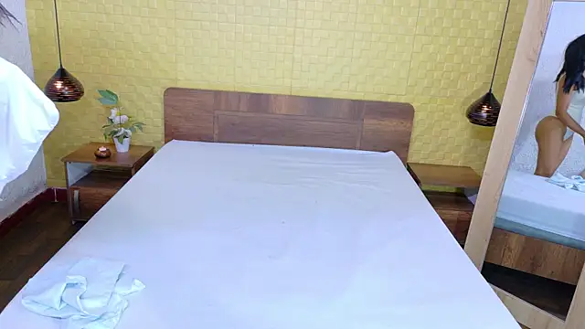 Snapshot of Mrs_booty chatting on September 25, 2025, 2:10 pm Mrs booty online show from September 25, 2025, 2:10 pm