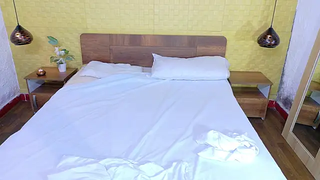 Snapshot of Mrs_booty chatting on September 29, 2025, 2:00 pm Mrs booty online show from September 29, 2025, 2:00 pm