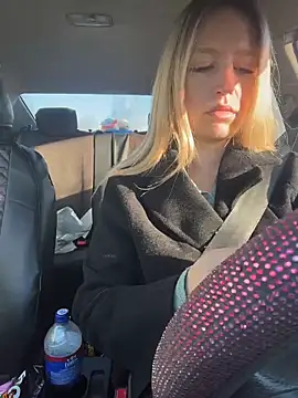 StasyWood online show from April 9, 2026, 1:16 am