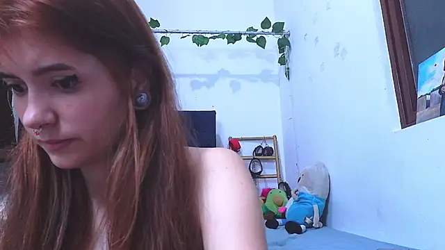 Snapshot of AliciaBasch chatting on March 7, 2025, 1:20 am AliciaBasch online show from March 7, 2025, 1:20 am