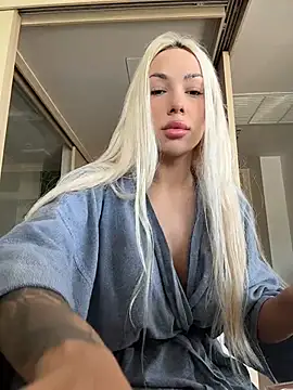 violettabunny03 online show from February 17, 2026, 1:13 am