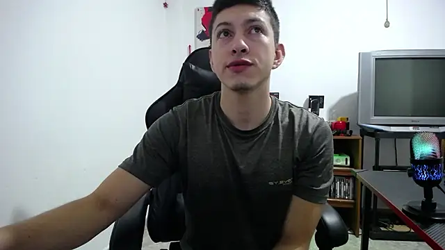 Iam yourbabyprincess XD online show from November 15, 2025, 10:04 pm