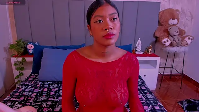 JulianaMiller online show from February 12, 2025, 2:45 am