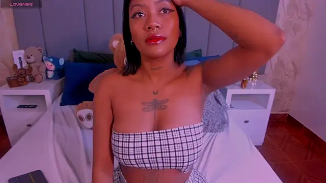 JulianaMiller online show from March 9, 2025, 10:19 pm