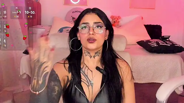 Hinataw33d01 online show from September 12, 2025, 1:17 am