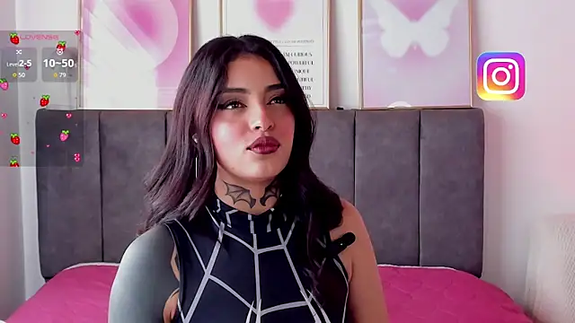 Hinataw33d01 online show from March 27, 2026, 8:52 pm