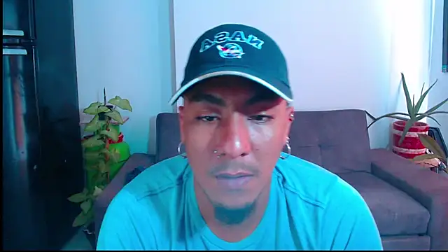 Snapshot of yosoy_enzo2020 chatting on December 11, 2024, 3:37 pm yosoy enzo2020 online show from December 11, 2024, 3:37 pm