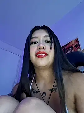 Snapshot of Hot_sophie_ chatting on January 7, 2025, 10:30 pm Hot sophie  online show from January 7, 2025, 10:30 pm