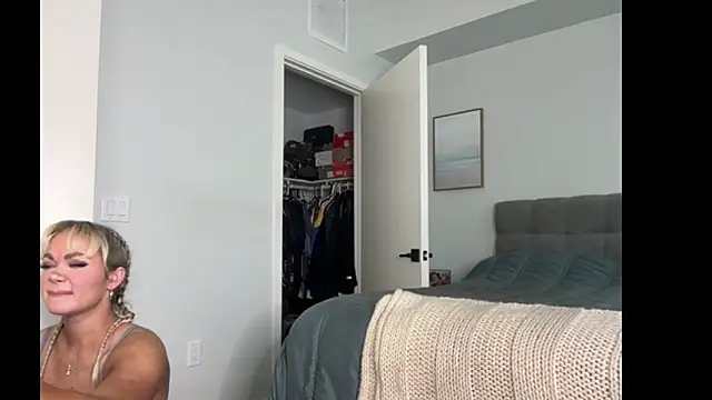 Snapshot of ElenaErickson chatting on March 16, 2026, 7:18 pm ElenaErickson online show from March 16, 2026, 7:18 pm