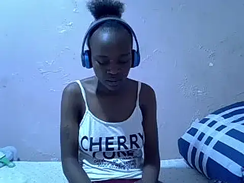 Snapshot of just_nuru chatting on March 4, 2025, 10:27 pm just nuru online show from March 4, 2025, 10:27 pm