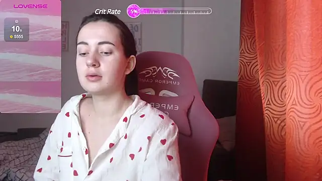 Snapshot of SweetieKendl chatting on February 26, 2025, 2:03 pm SweetieKendl online show from February 26, 2025, 2:03 pm