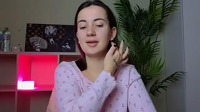 SweetieKendl online show from February 24, 2026, 10:08 pm