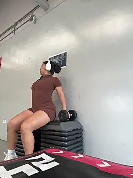 Nathcurly  online show from April 14, 2026, 8:04 pm