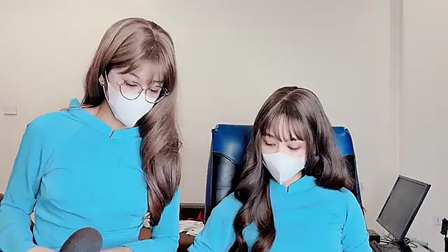 Snapshot of Mono-Stewardesss chatting on December 29, 2024, 2:00 pm Mono-Stewardesss online show from December 29, 2024, 2:00 pm