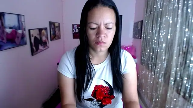 Cristal w online show from February 12, 2025, 12:33 pm