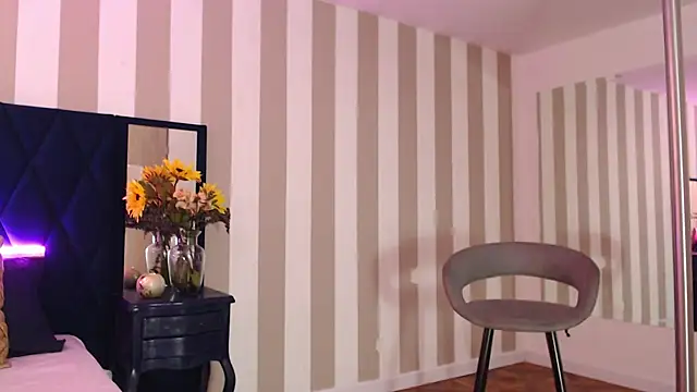 KattyPortman online show from December 11, 2024, 4:07 am