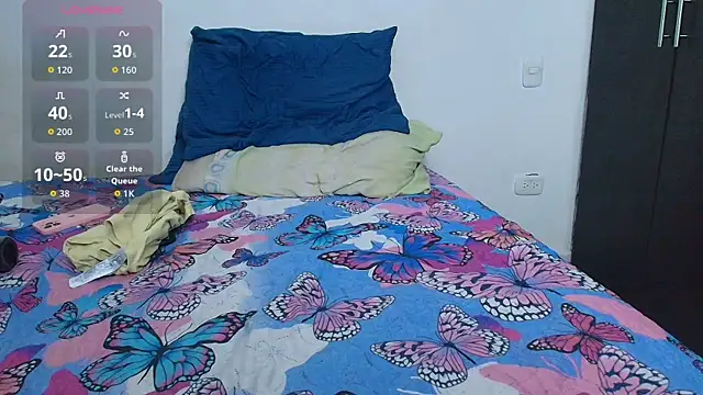 mrsmaira online show from August 3, 2026, 11:08 pm