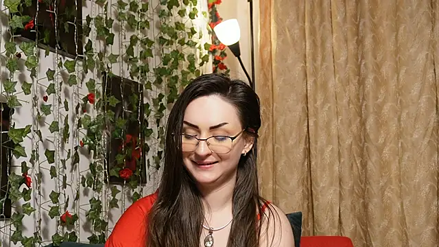 NaughtYHomemadE online show from February 9, 2026, 6:50 am