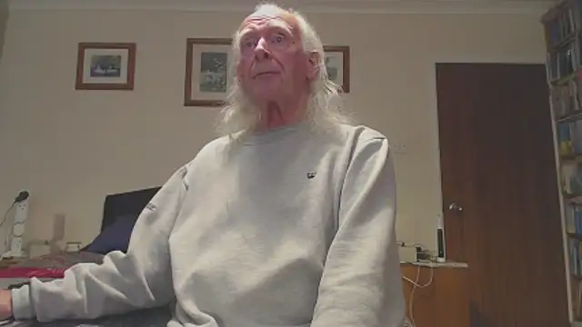 Snapshot of WaverlyKernow chatting on March 28, 2026, 4:39 pm WaverlyKernow online show from March 28, 2026, 4:39 pm