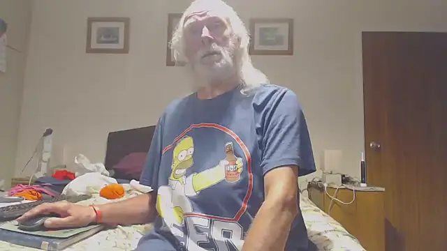 WaverlyKernow online show from June 1, 2026, 2:52 pm