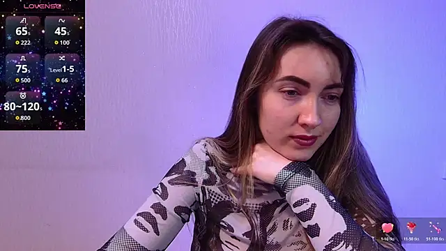 cute  angell online show from October 27, 2025, 4:11 pm