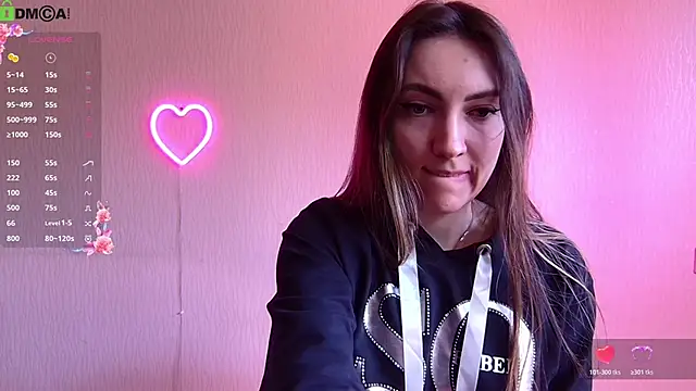 cute  angell online show from April 14, 2026, 12:33 pm