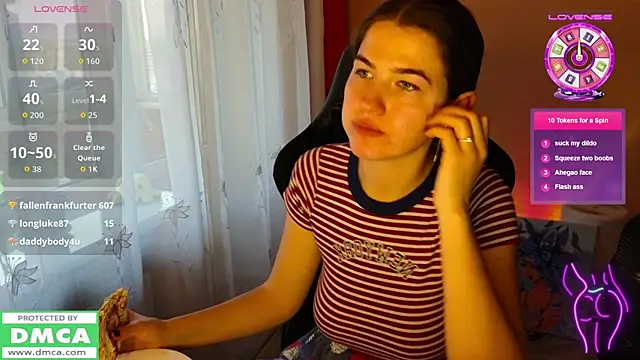 Snapshot of mag1c_eyes1 chatting on November 14, 2025, 2:05 pm mag1c eyes1 online show from November 14, 2025, 2:05 pm