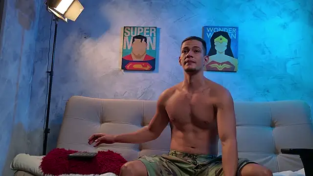 ElianFoxter online show from January 7, 2026, 5:32 am