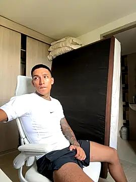 sendfer online show from October 28, 2025, 8:22 pm