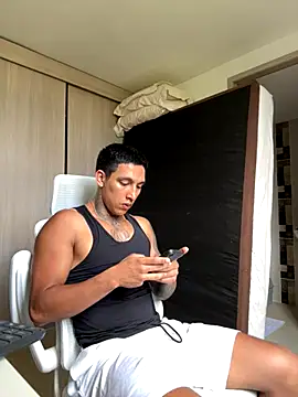 sendfer online show from November 12, 2025, 8:19 pm