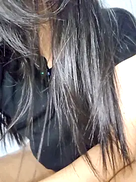 missatenea online show from March 1, 2026, 2:02 am