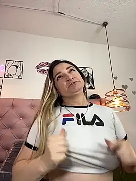 antonella87 online show from September 17, 2025, 10:44 pm