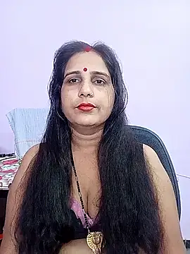 reemacouple007 online show from May 6, 2026, 7:13 am
