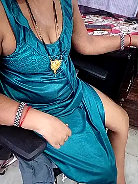 reemacouple007 online show from May 24, 2026, 6:40 am