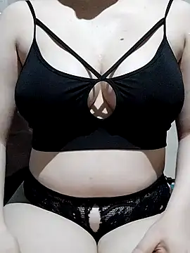 Elaa Su online show from December 3, 2024, 8:39 pm