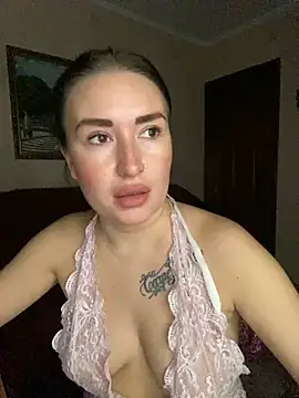 Snapshot of Roxana_Bell chatting on February 7, 2026, 1:15 pm Roxana Bell online show from February 7, 2026, 1:15 pm