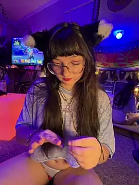 urpuppymoon online show from March 8, 2026, 5:00 am