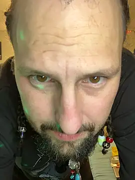 Snapshot of BobbyQ29 chatting on November 26, 2025, 2:12 am BobbyQ29 online show from November 26, 2025, 2:12 am