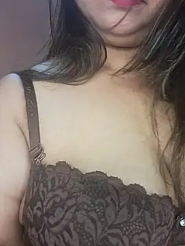 Snapshot of Ravina_patil1 chatting on February 12, 2025, 2:10 pm Ravina patil1 online show from February 12, 2025, 2:10 pm