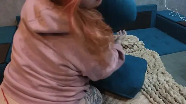 Tara Renn online show from April 18, 2026, 6:34 pm