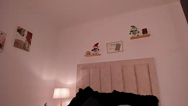 Snapshot of Avaline_Blancx chatting on December 20, 2024, 3:03 am Avaline Blancx online show from December 20, 2024, 3:03 am