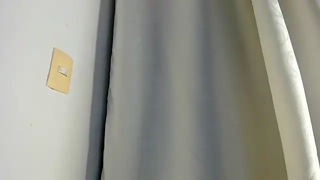 Snapshot of Avaline_Blancx chatting on March 6, 2025, 12:54 am Avaline Blancx online show from March 6, 2025, 12:54 am