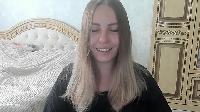 Mia shy1 online show from October 26, 2025, 10:10 am