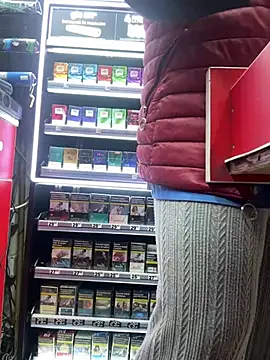 Snapshot of MikyVesela chatting on January 26, 2025, 4:20 pm MikyVesela online show from January 26, 2025, 4:20 pm