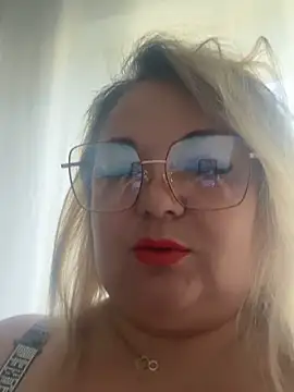 MikyVesela online show from June 13, 2026, 7:28 am