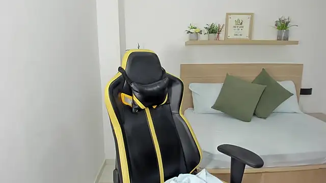 enma30  online show from February 26, 2025, 1:08 pm