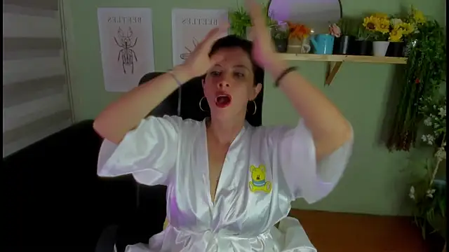 Aliiz 01 online show from January 31, 2025, 7:07 am