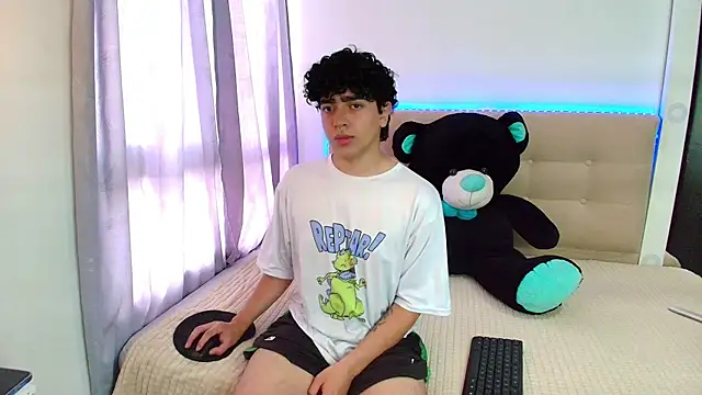Snapshot of _nickconnor01 chatting on January 2, 2025, 7:51 pm  nickconnor01 online show from January 2, 2025, 7:51 pm