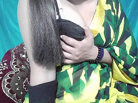 Snapshot of YourGoldenGirl chatting on February 15, 2026, 4:25 pm YourGoldenGirl online show from February 15, 2026, 4:25 pm